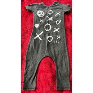 Rags to Raches‎ Gray XOXO Romper Size 3/4T Short Sleeve Jumpsuit